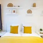 Stylish - New -