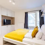 Stylish - New - Boedapest